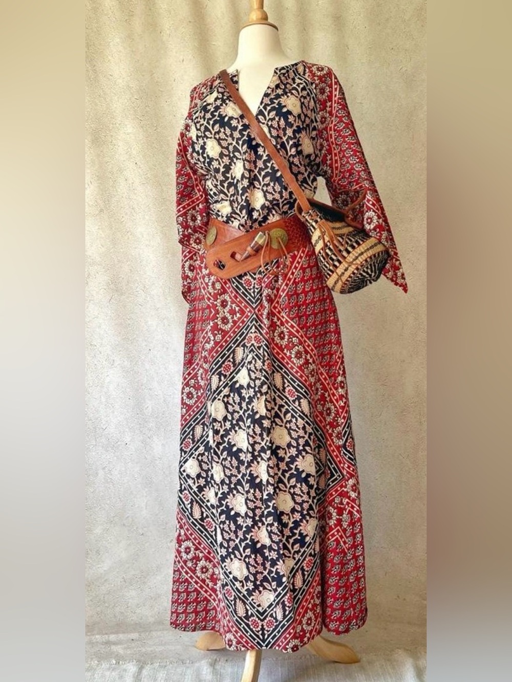 Veena Vintage Indian Cotton Block Print
Maxi Length Kaftan in Red & Black